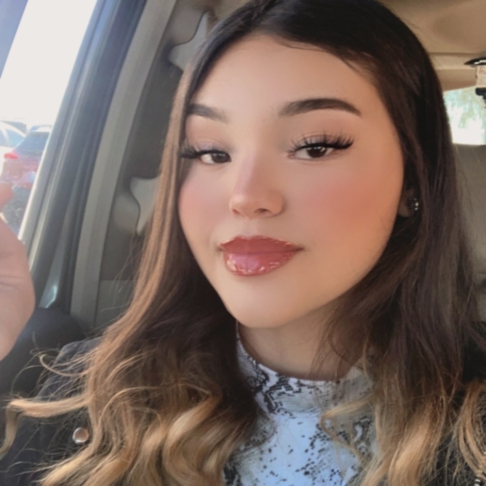 Meet your Posher, Ashly